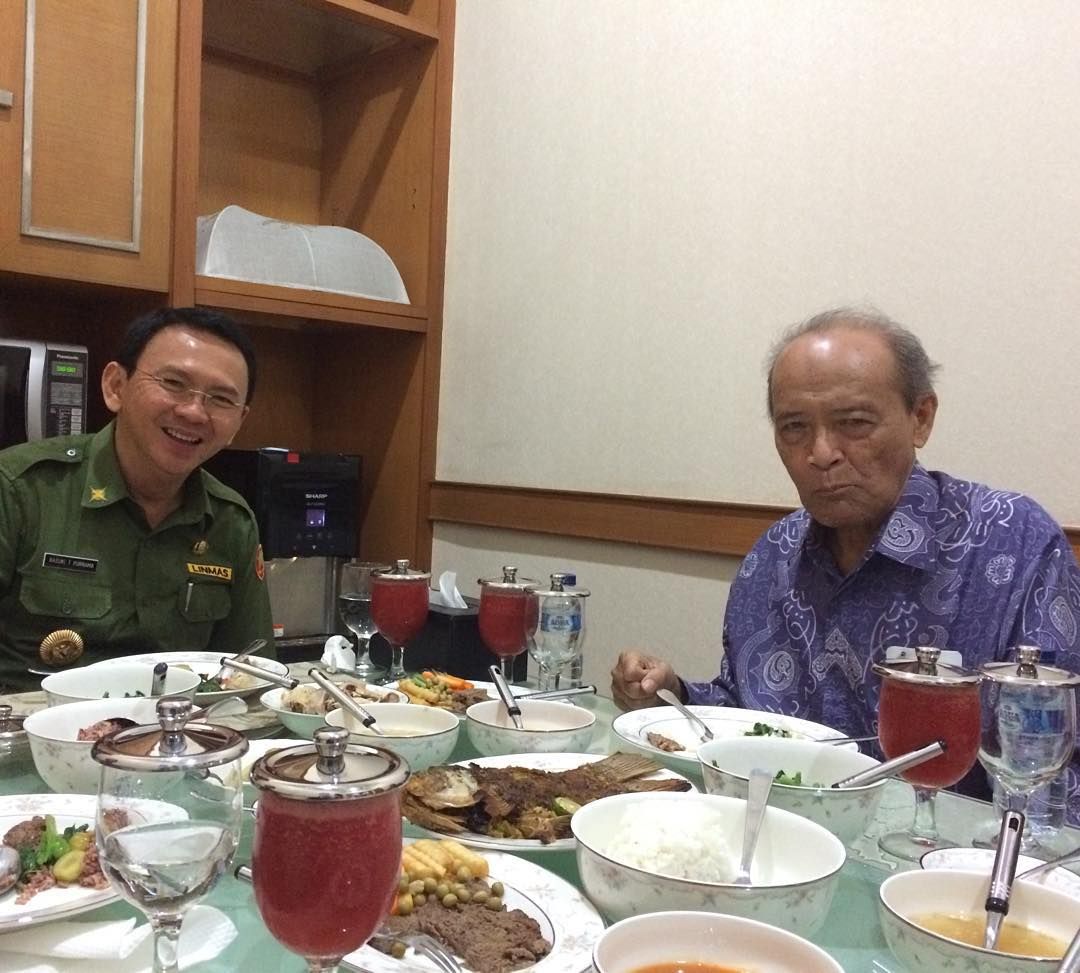 Ahok Doyan Banget Pisang dan Dukung Bisnis Coffee Shop sang Anak
