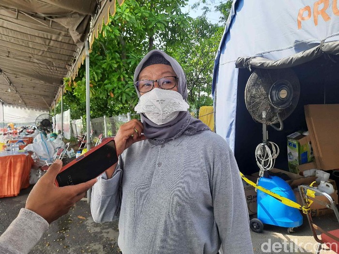 Bed occupancy rate (BOR) atau tingkat keterisian bed RS rujukan pasien COVID-19 di Surabaya terus naik. Saat ini BOR sudah mencapai 75,9 persen.