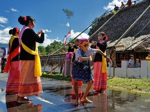 Festival Teluk Jailolo Bangkitkan Gairah Masyarakat