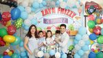 10 Momen Kulineran Jonathan Frizzy dengan Keluarga Kecilnya