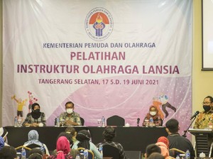 Kemenpora Tingkatkan Kualitas Instruktur Olahraga Lansia