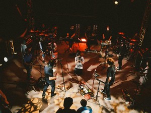 Pecah! Jamrud-Kunto Aji Kawinkan Musik Rock dan Jazz