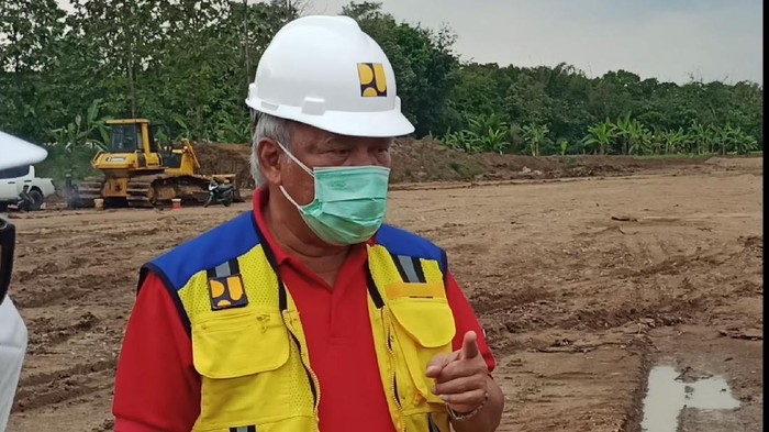 Menteri PUPR Basuki Hadimuljono cek proyek tol Cisumdawu