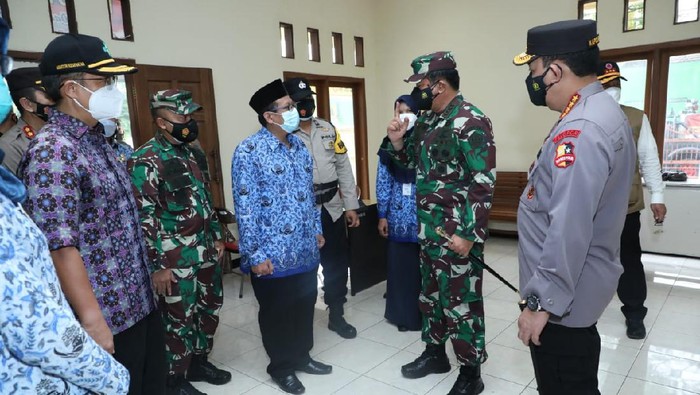 Panglima TNI, Marsekal TNI Hadi Tjahjanto berkunjung ke Kudus (dok Puspen TNI)