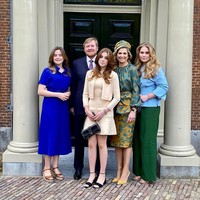 Aku masih ingin belajar, tapi tidak di sekolah, meskipun aku menikmati selama 14 tahun terakhir ini. Aku ingin berpergian sedikit, menemukan dunia, melakukan hal-hal yang mungkin tidak dapat aku lakukan dalam waktu 20 tahun, ungkap Putri Amalia, seperti dikutip dari  Netherland News Live.Foto: Instagram