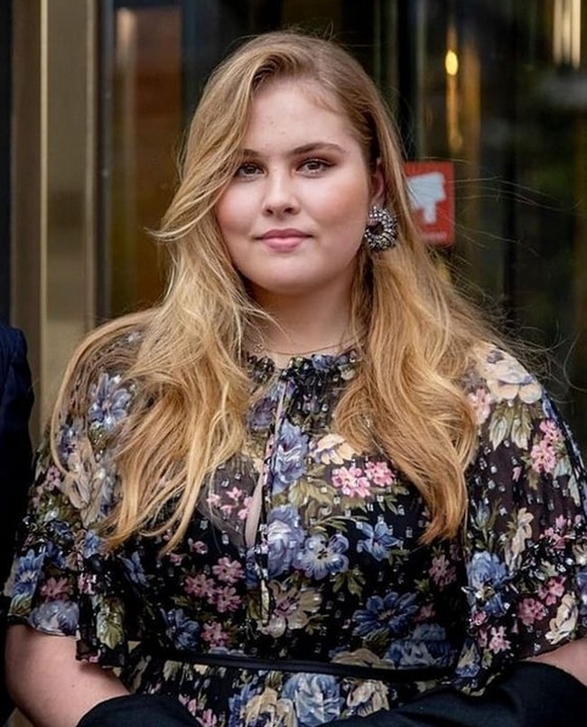 Dengan bijak, Putri Amalia menolak tunjangan tersebut dengan menulis surat tulisan tangan yang dikirim ke Perdana Menteri Belanda Mark Rutte pada Jumat, (11/6/2021). Foto: dok. Instagram