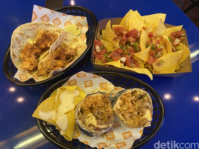 Taco Local :  Renyah Enak Taco Chicken hingga Nachos Con Salsa Khas Meksiko