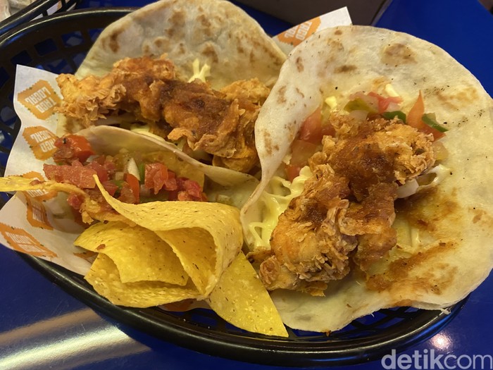 Taco Local :  Renyah Enak Taco Chicken hingga Nachos Con Salsa Khas Meksiko