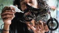 Biasanya, konsumen berasal dari komunitas Yamaha RX-King. Wawang saat ini baru melayani pesanan dalam negeri.  