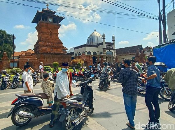 Zona Merah, Beberapa Masjid di Kudus Tetap Gelar Jumatan