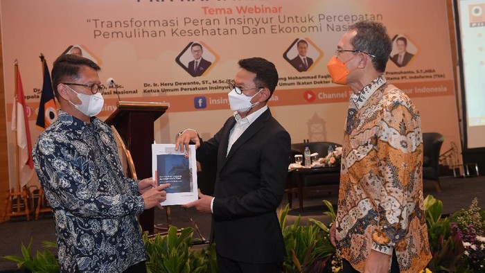 Persatuan Insinyur Indonesia (PII) menggelar webinar bertajuk 'Transformasi Peran Insinyur untuk Percepatan Pemulihan Kesehatan dan Ekonomi Nasional'.