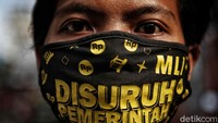 Anies juga mewajibkan pemberlakuan kerja dari rumah atau work from home (WFH) 75 persen. Kebijakan itu berlaku bagi perkantoran di kawasan zona merah Corona. Pradita Utama/detikcom.