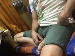 Foto Mengecoh Mata Bikin Salah Sangka