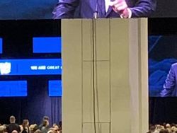 Foto Mengecoh Mata Bikin Salah Sangka