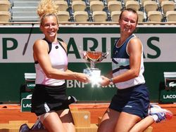 Foto Mengecoh Mata Bikin Salah Sangka