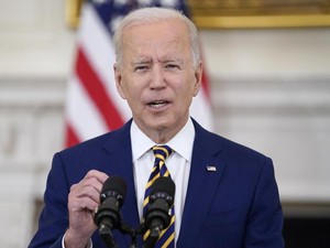 Biden Desak Negara Bagian AS Beri Hadiah Uang ke Warga yang Divaksin