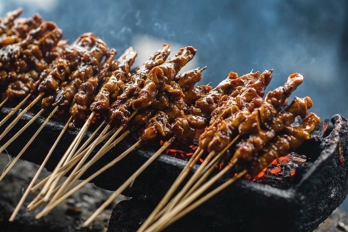 5 Sate Terkenal di Yogyakarta yang Enaknya Melegenda