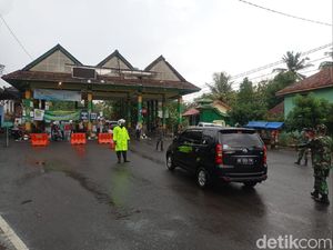 Parangtritis Tutup, Ratusan Kendaraan Wajib Putar Balik