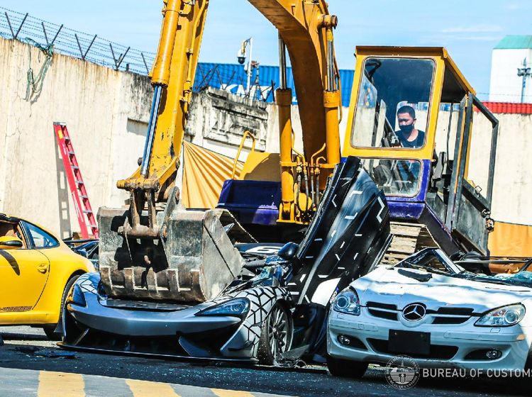 Mobil-Mobil Mewah Selundupan Dimusnahkan Bea Cukai Filipina