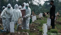 Selain di TPU Srengseng Sawah 2, jenazah pasien COVID-19 juga dimakamkan di TPU Rorotan dan TPU Tegal Alur. 