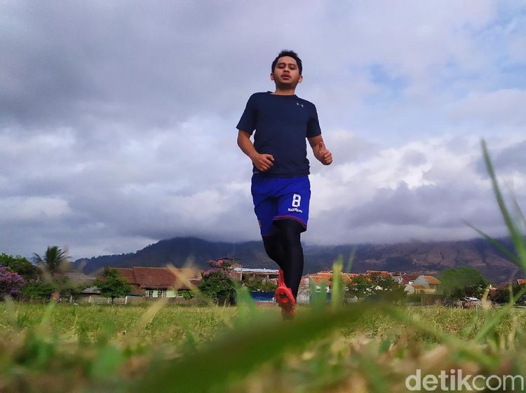 Foto Lapangan Bola Rancabango: Pemandangan Top, Ada Pemandian Air Panas