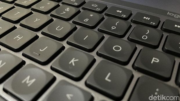 Logitech MX Keys