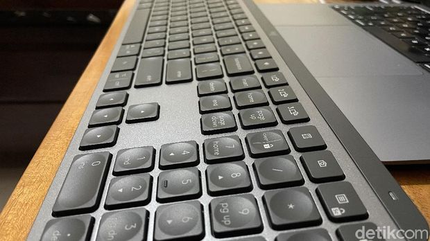 Logitech MX Keys