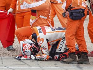 Sujud Syukur dan Derai Air Mata Marquez di MotoGP Jerman
