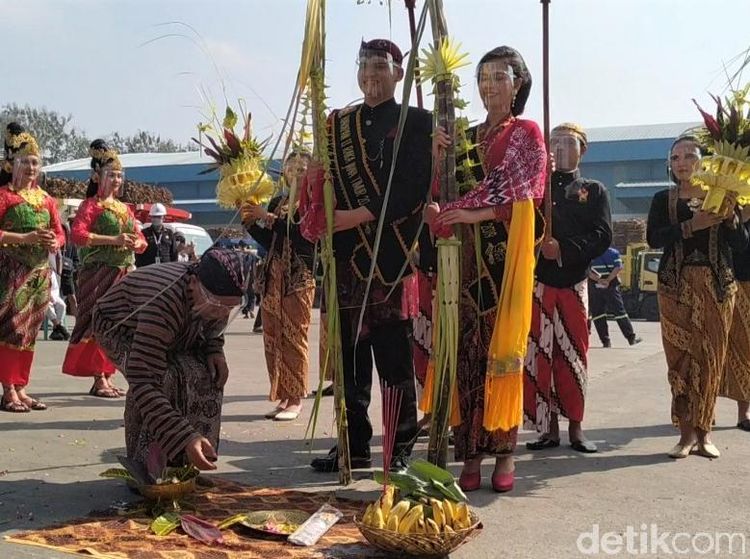 Tradisi Manten Tebu Jadi Destinasi Wisata Baru di Blitar