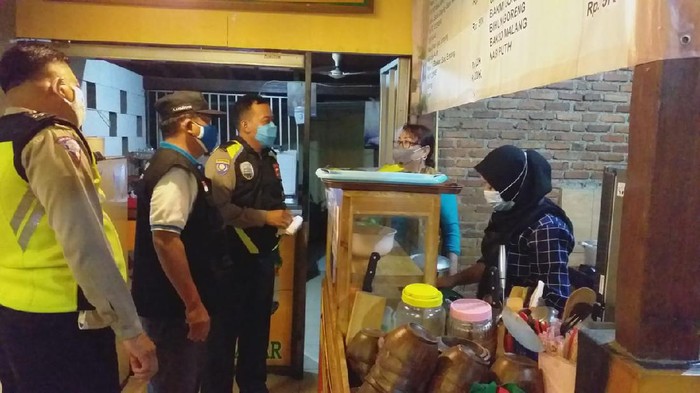 Operasi Yustisi di Sawangan Depok