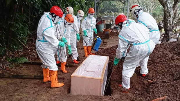 Pemakaman prokes COVID-19 Kabupaten Pekalongan