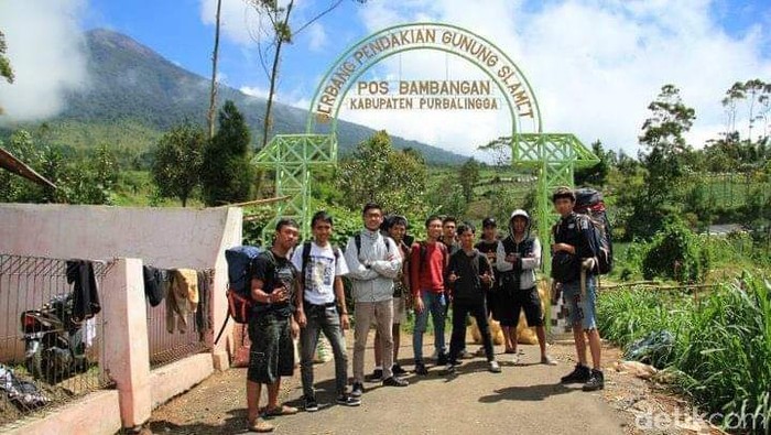Pendakian Gunung Slamet via Bambangan