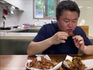 Ayam Goreng Indonesia vs Korea, Mana yang Lebih Enak?