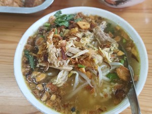 3 Resep Soto Ayam Khas Jawa Kuah Bening Segar untuk Makan Siang