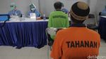 Momen Vaksinasi Perdana Warga Binaan di Rutan Yogyakarta