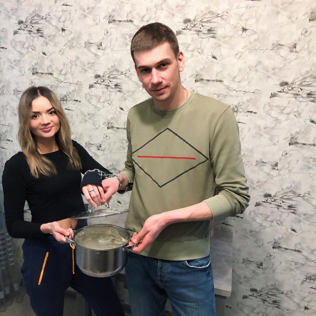 Viktoria Pustovitova dan Alexandr Kudlay