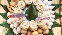 Selain rasanya yang enak, pempek di kedai Cik Ros bisa dibeli dalam bentuk tumpeng. Cocok buat acara besar ataupun sebagai pengganti kue ulang tahun. Instagram @pempekcikros