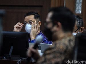 YLBHI soal Juliari Minta Bebas Dakwaan: Keterlaluan! Tak Ada Penyesalan