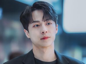 8 Potret Bae In Hyuk, Second Lead My Roommate is a Gumiho yang Bikin Salfok