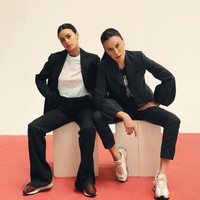 Dalam postingannya, Sophia pun menjelaskan nilai yang ingin disampaikan dalam pemotretan itu. Ia menulis bahwa meski dekat ia juga membebaskan putrinya untuk menjadi diri sendiri. Foto: Instagram @evacelia