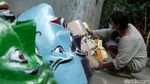 Geliat Perajin Ondel-ondel Jelang HUT Jakarta