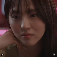 Kupu-kupu punya makna bagi Yoo Na-bi yang diperankan Han So Hee. Karena arti namanya Na-bi dalam bahasa Korea adalah kupu-kupu. Foto: Dok. JTBCDrama