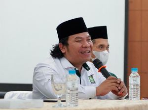 Komisi II DPR Minta Mendagri Sanksi Kades yang Dukung Jokowi 3 Periode