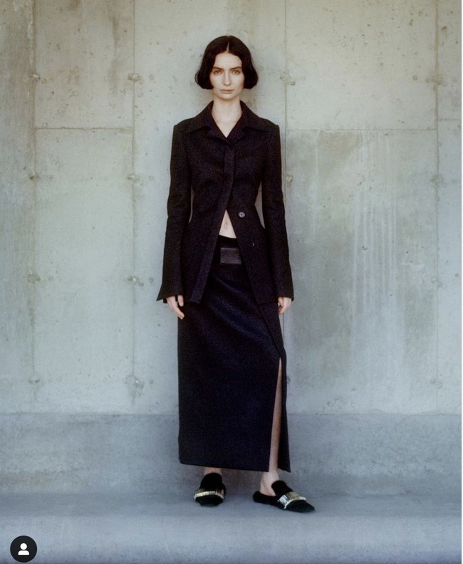 Wanita berambut bob ini cukup dekat dengan rekan-rekan kerja ayahnya di ‘Fast and Furious’. Bahkan Vin Diesel menjadi ayah baptisnya. Foto: Instagram/@meadowwalker