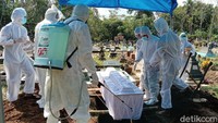 Juli meninggal di usia 53 tahun, meninggalkan satu orang istri dan satu orang anak.