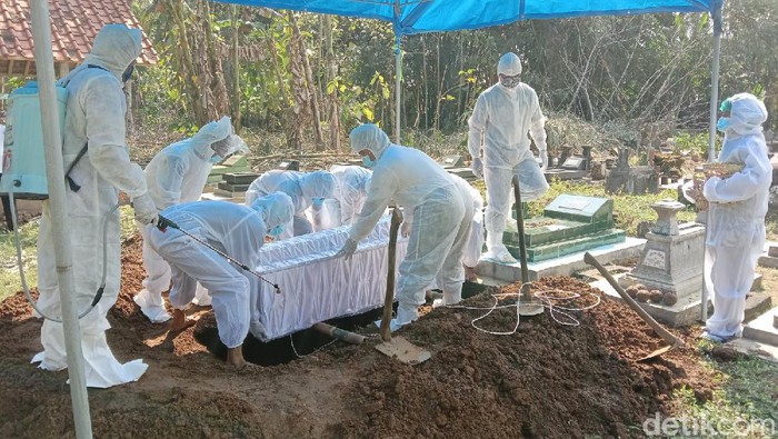 Pemakaman Juli Eko Nugroho di Purworejo