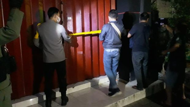 penyegelan diskotek triple x