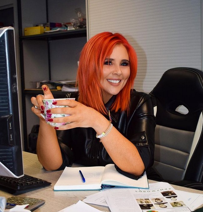 Rebecca dan Michael Owen mulai bertuka pesan melalui Twitter pada April. Michael mengirim ratusan pesan nakal ke wanita berambut merah ini. Foto: dok. Instagram