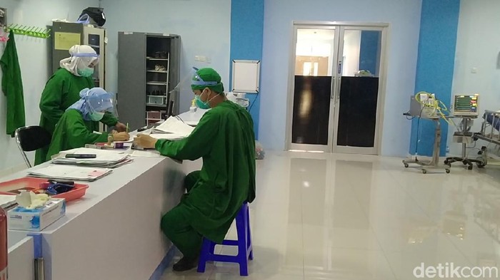 RS di Pekalongan Penuh Imbas Zona Merah Kota Pekalongan masuk dalam zona merah. Sejumlah rumah sakit negeri maupun swasta, sudah tidak dapat menampung pasien COVID-19.