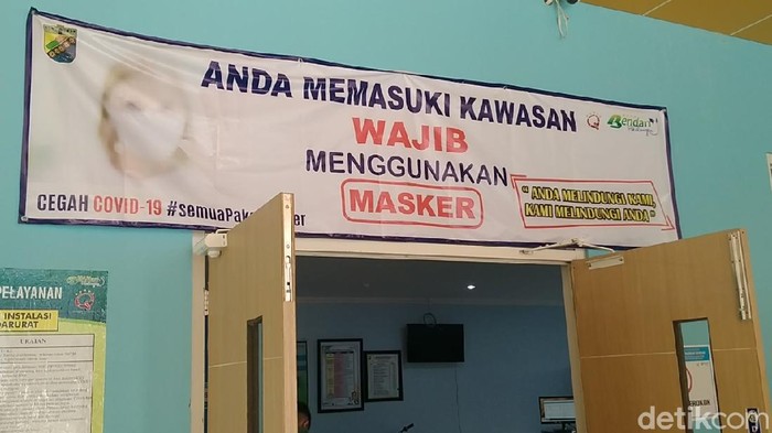 Kota Pekalongan masuk dalam zona merah. Sejumlah rumah sakit negeri maupun swasta, sudah tidak dapat menampung pasien COVID-19.